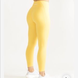 Alphalete Pulse Surge Legging -S